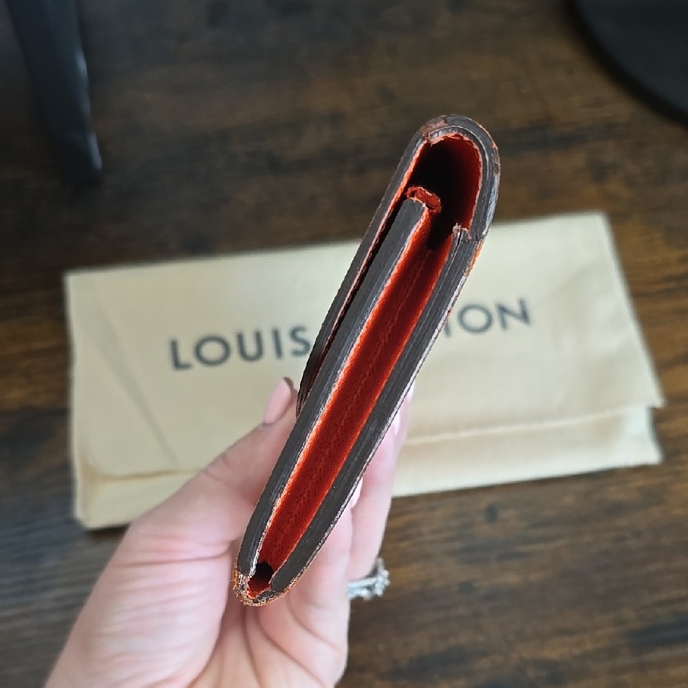 Louis Vuitton Orange Epi Emilie Wallet - Picture 7 of 16